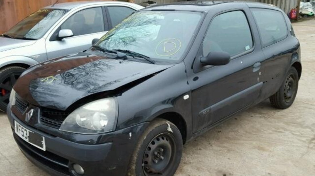 Dezmembrez Renault Clio Coupe 2003, 1.2b