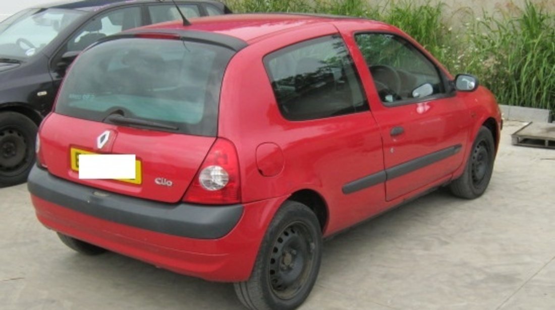 Dezmembrez Renault Clio din 2002, 1.5d