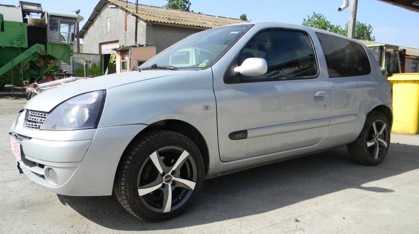 Dezmembrez Renault Clio II Symbol 1.4i, an fabr 2004