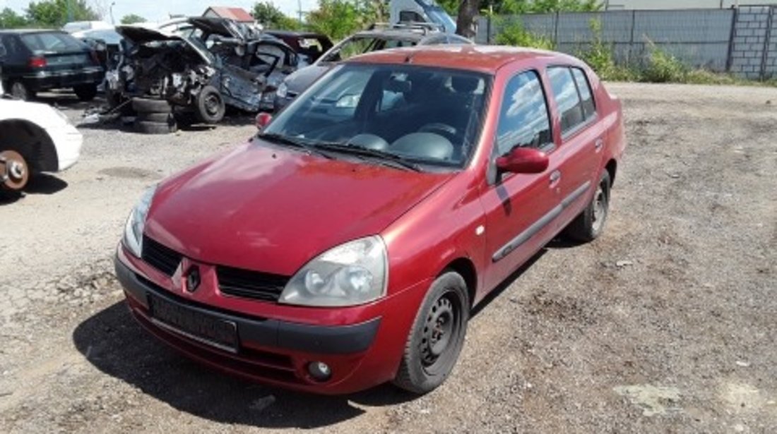 Dezmembrez Renault Clio II