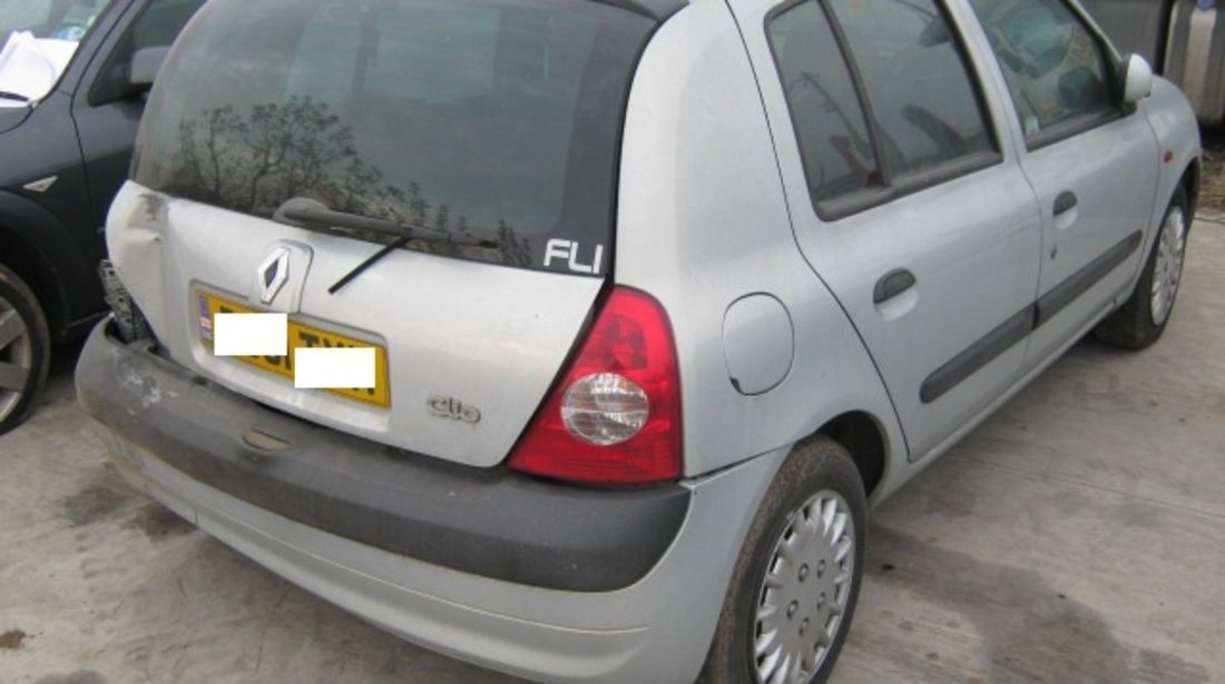 Dezmembrez Renault Clio ll din 2001, 1.2b