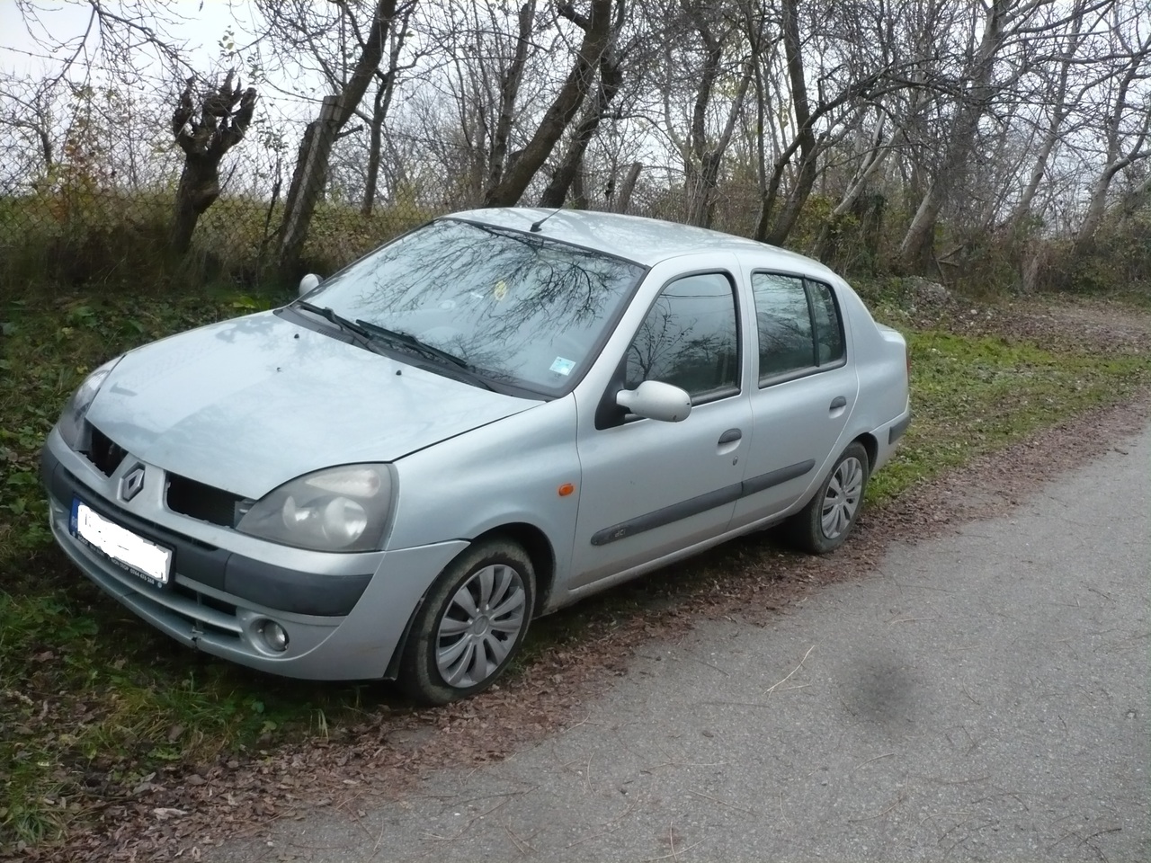 Dezmembrez Renault Clio Symbol 2003 1 5 dci Grii