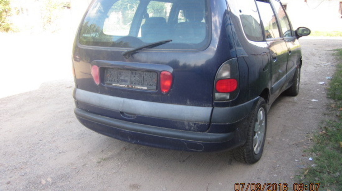 Dezmembrez Renault Espace- 2.2dci ;2002