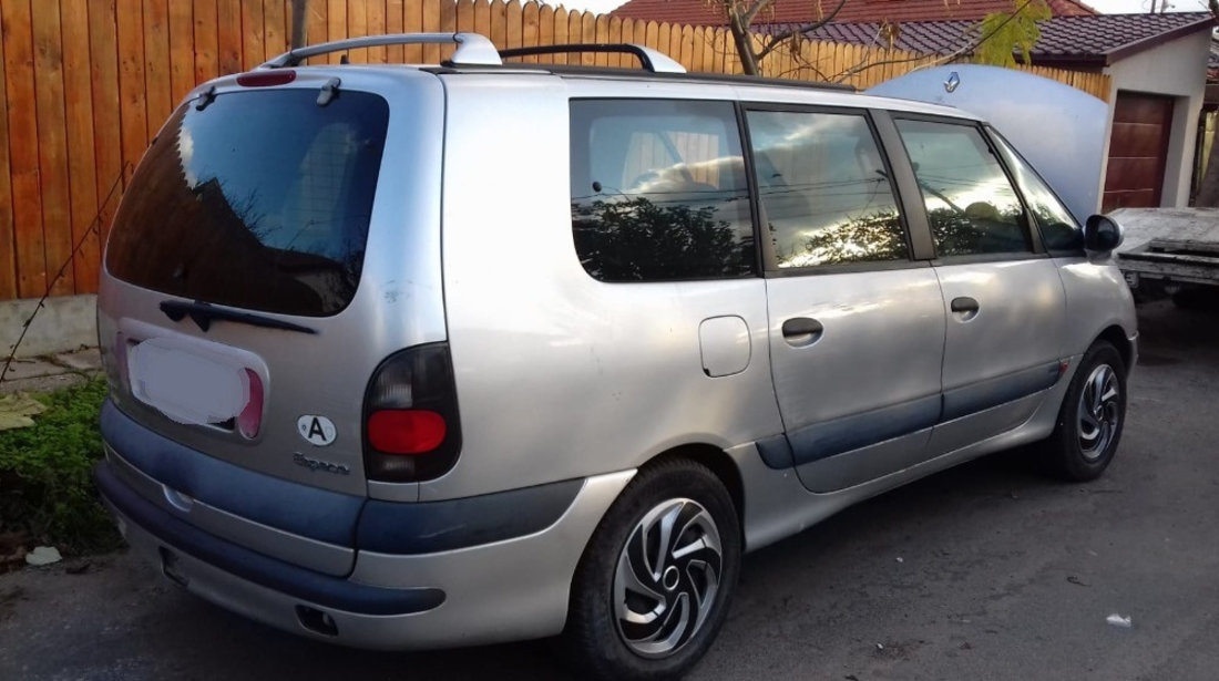 Dezmembrez Renault ESPACE Mk 3 1996 - 2002 2.2 D Motorina