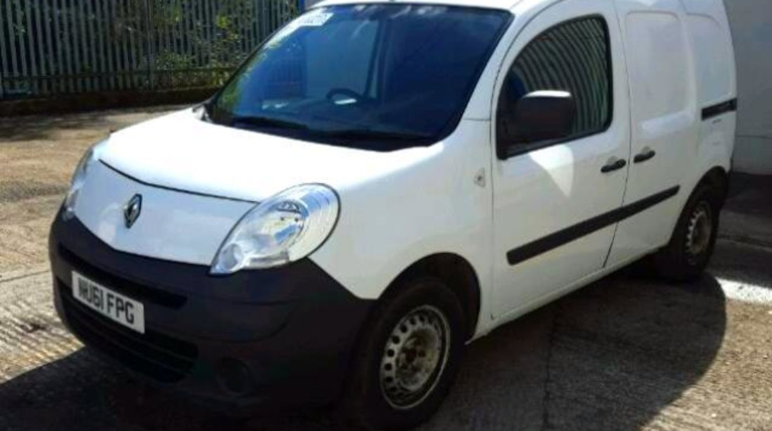 Dezmembrez Renault Kangoo 2009 1.5dci