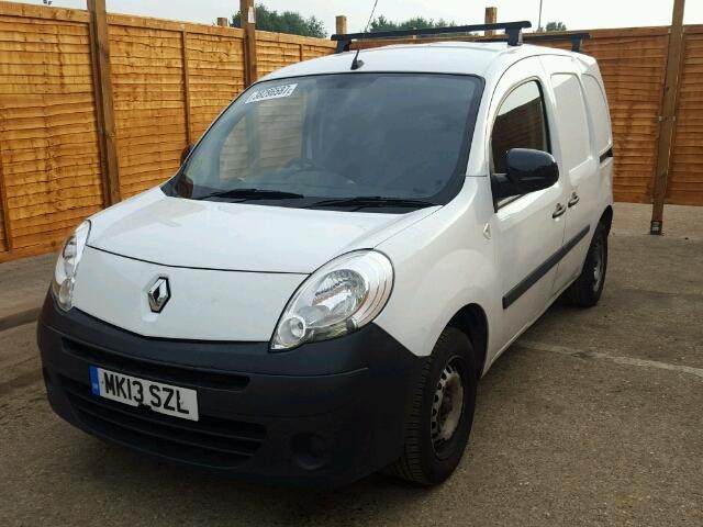 Dezmembrez Renault Kangoo 2010 1.5 dci
