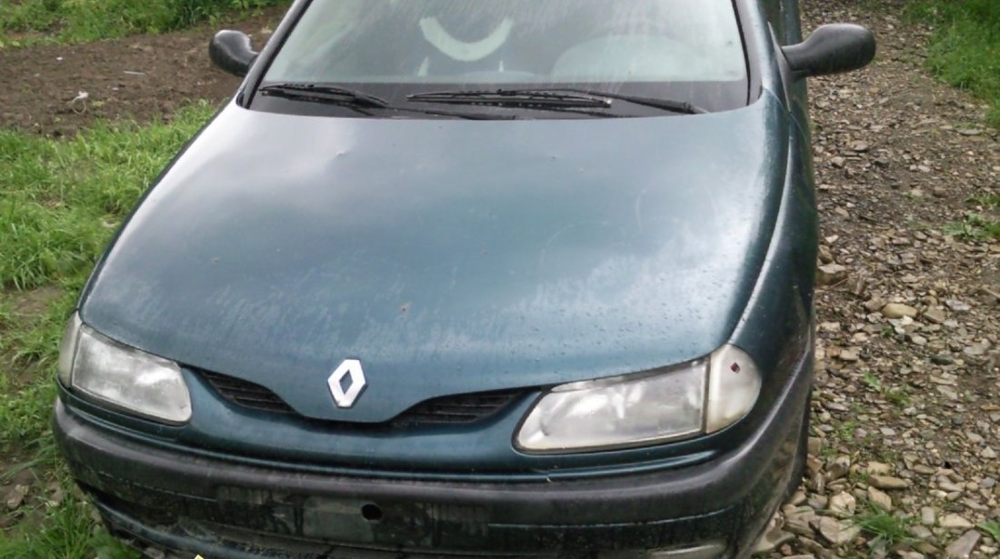 Dezmembrez Renault Laguna 1 1 8i