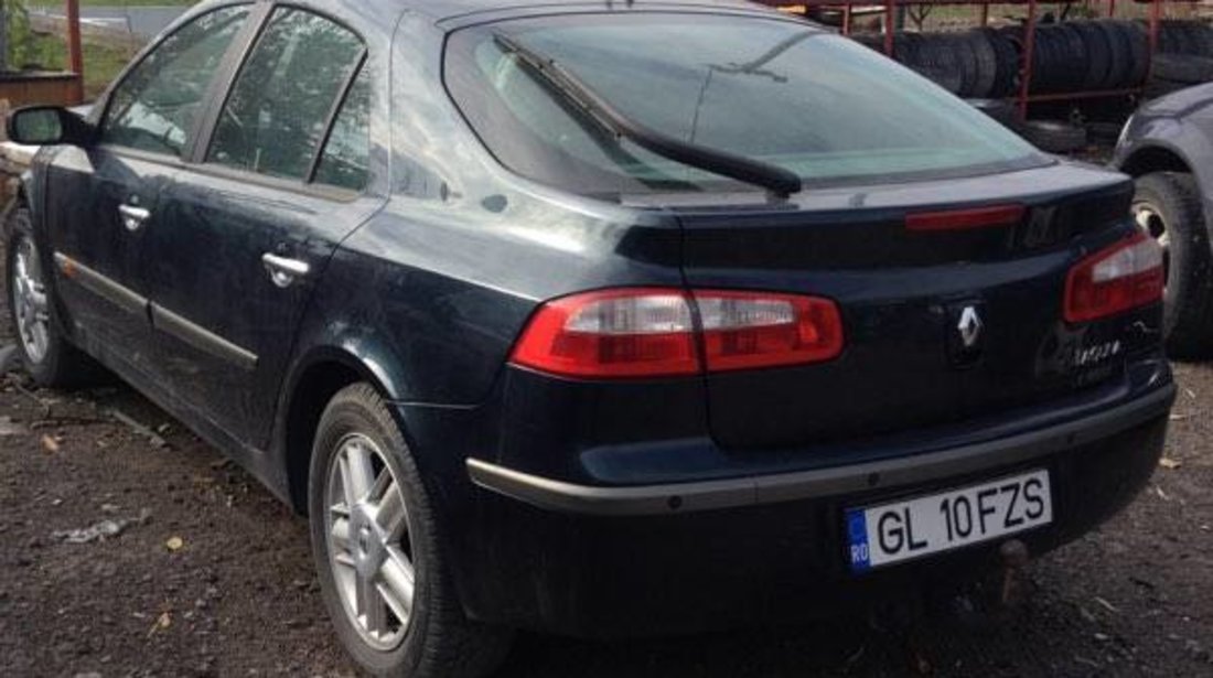 Dezmembrez renault laguna 1.8 benzina 16v an 2001