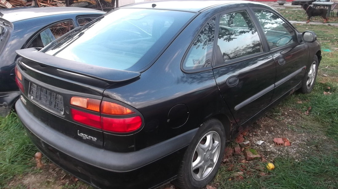 Dezmembrez Renault Laguna 1 facelift an 1999 in stare foarte buna