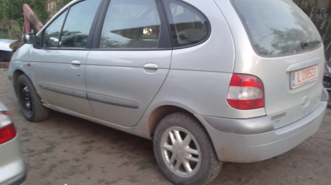 Dezmembrez renault laguna 2 benzina 2 0 si renault scenic 1 9 dci