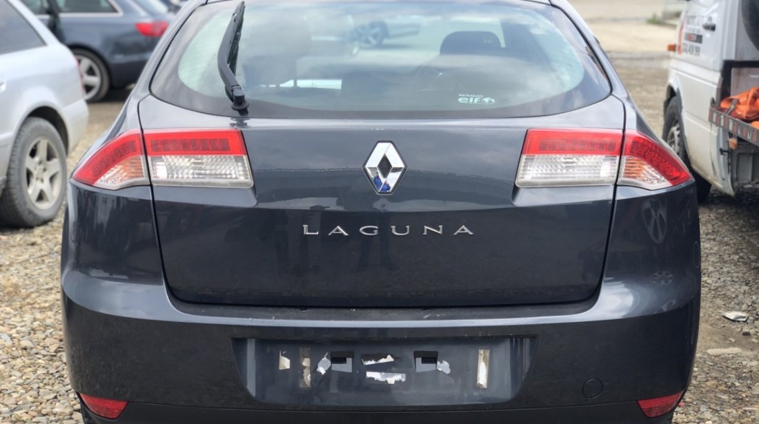 Dezmembrez Renault Laguna 3 1.5 dCi 110cp 2007-2015