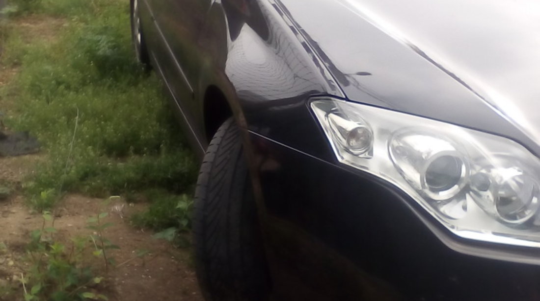 dezmembrez Renault laguna 3 2008