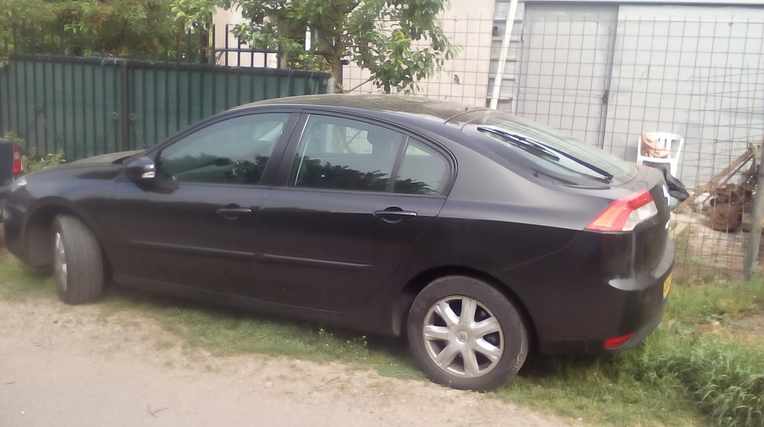 dezmembrez Renault laguna 3 2008