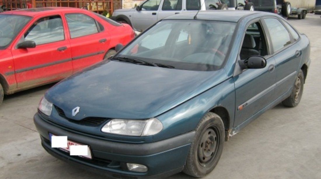 Dezmembrez Renault Laguna  din 1997,1.8b,