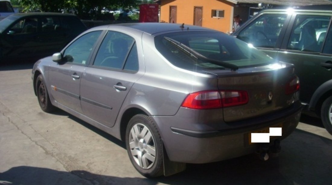 Dezmembrez Renault Laguna  din 2001, 1.6b,