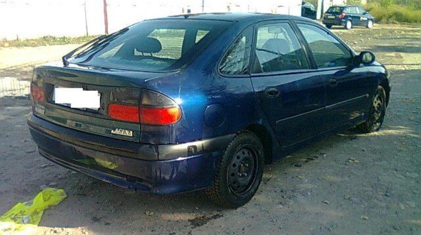 Dezmembrez Renault Laguna