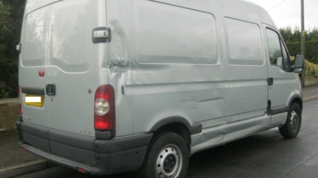 Dezmembrez Renault Master  din 2006, 2.5d,