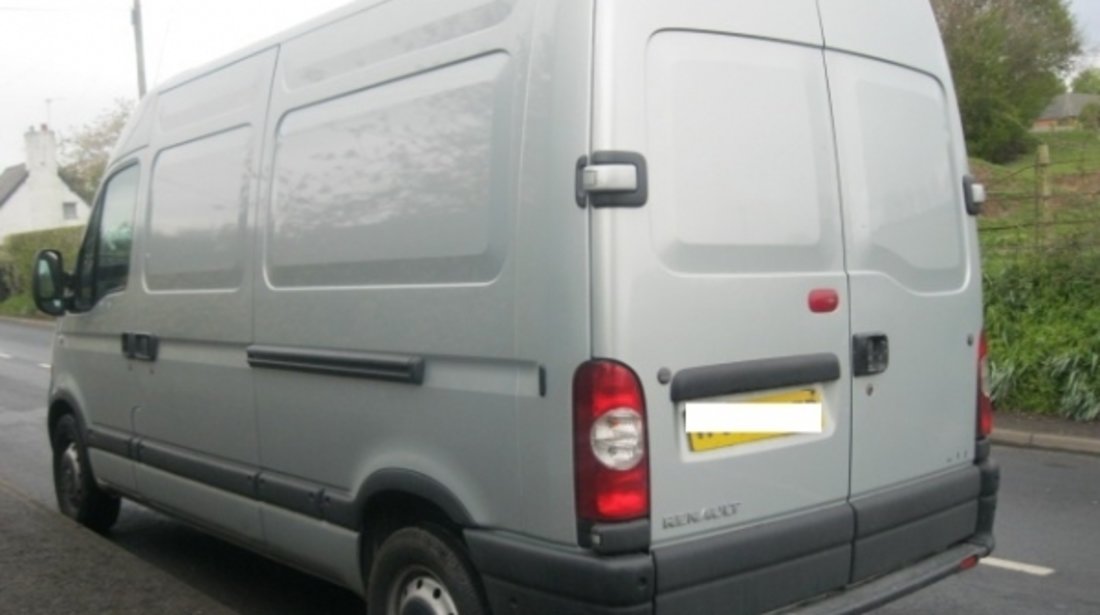 Dezmembrez Renault Master  din 2006, 2.5d,