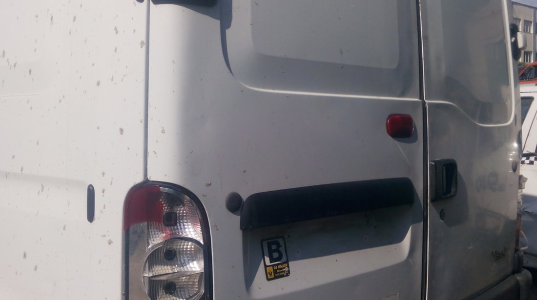 Dezmembrez Renault Master Duba Frigorifica