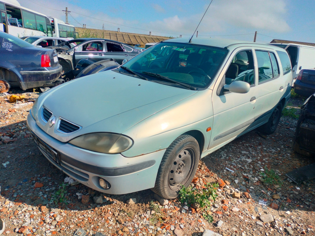 Dezmembrez Renault MEGANE 1 1995 - 2002 1.9 DCi (KA05, KA1F) F9Q 732 ( CP: 102, KW: 75, CCM: 1870 ) Motorina