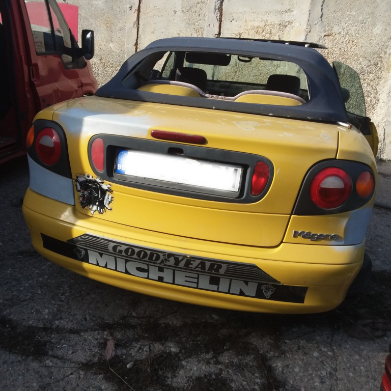 Dezmembrez Renault MEGANE 1 1995 - 2002 None None( CP: None, KW: None, CCM: None ) None