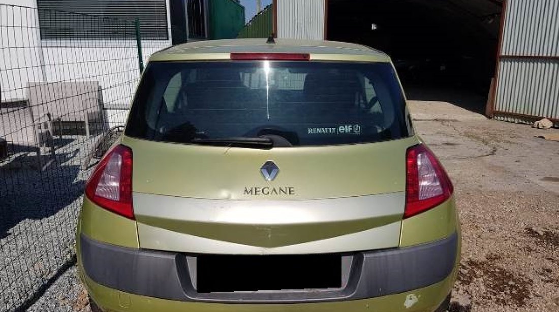 Dezmembrez Renault Megane 1.6 16v ; 3-hatchback