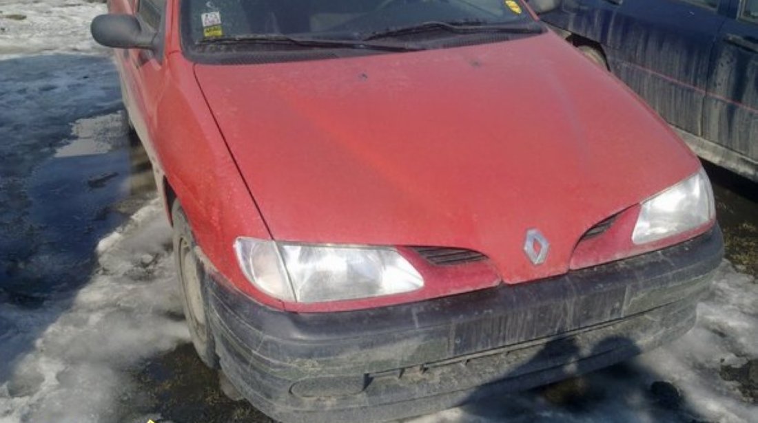 DEZMEMBREZ RENAULT MEGANE 1 6I AN 1998