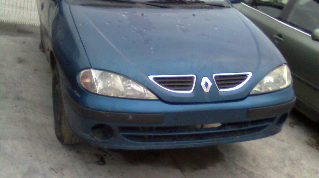 DEZMEMBREZ RENAULT MEGANE 1 9DTI AN 2001