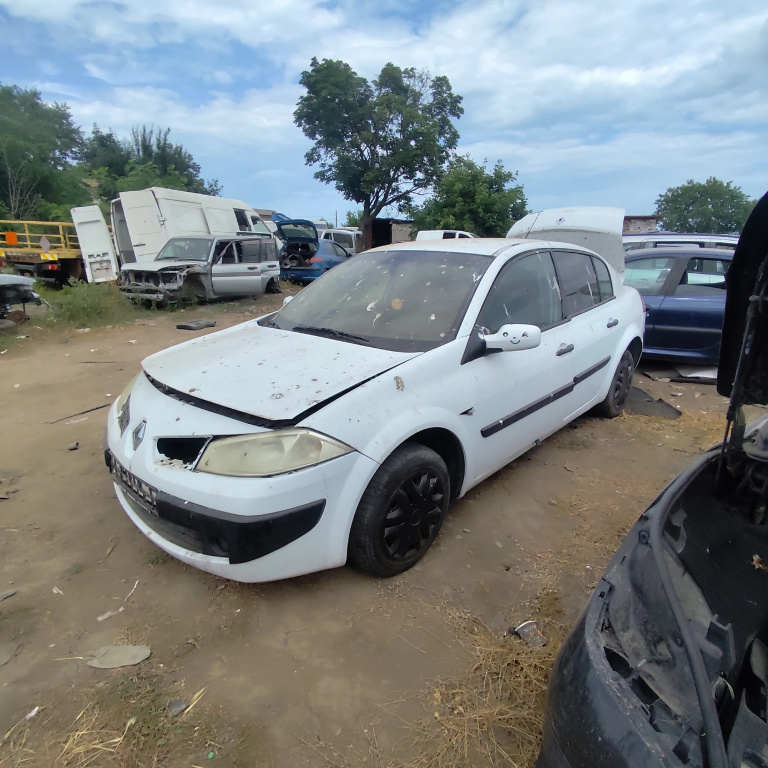 Dezmembrez Renault MEGANE 2 2002 - 2010 1.5 dCi K9K 724( CP: 86, KW: 63, CCM: 1461 ) Motorina