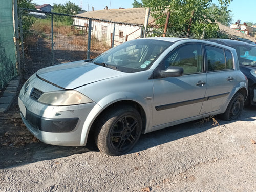 Dezmembrez Renault MEGANE 2 2002 - 2010 1.6 16V K4M 760 ( CP: 112, KW: 82, CCM: 1598 ) Benzina
