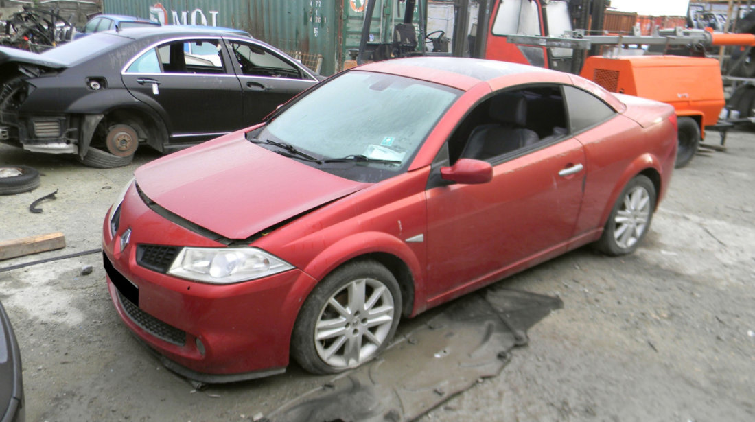 Dezmembrez Renault MEGANE 2 2002 - 2012 1.9 DCi F9Q 800 ( CP: 120, KW: 88, CCM: 1870 ) Motorina