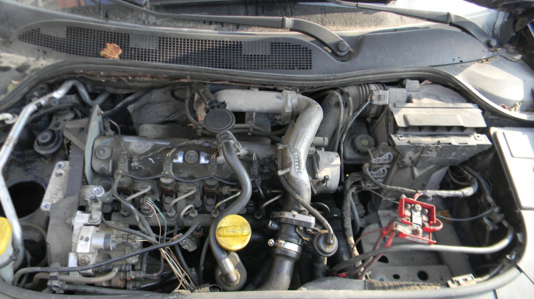 Dezmembrez Renault MEGANE 2 2002 - 2012 1.9 DCi F9Q 800 ( CP: 120, KW: 88, CCM: 1870 ) Motorina