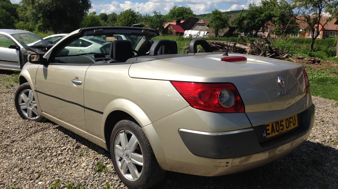 Dezmembrez Renault Megane 2 cabrio