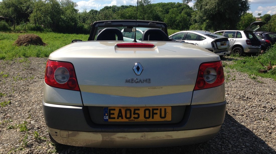 Dezmembrez Renault Megane 2 cabrio