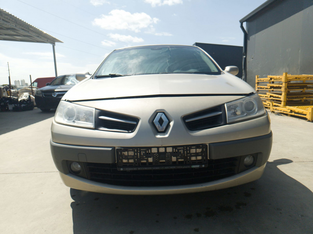 Dezmembrez Renault Megane 2 [Fabr 2002-2008]