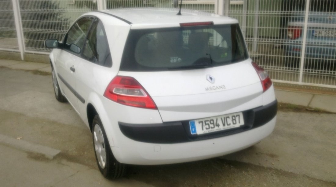 Dezmembrez renault megane 2 facelift 1.5 dci 106 cai