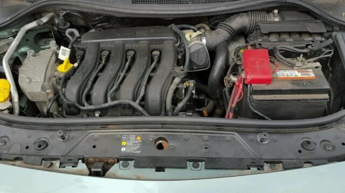 Dezmembrez Renault Megane 2 facelift 1.6b