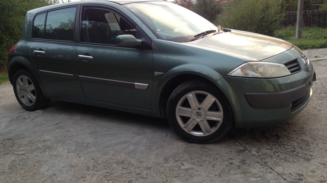 DEZMEMBREZ RENAULT Megane 2 HATCBACK 1.6 16 v 2004