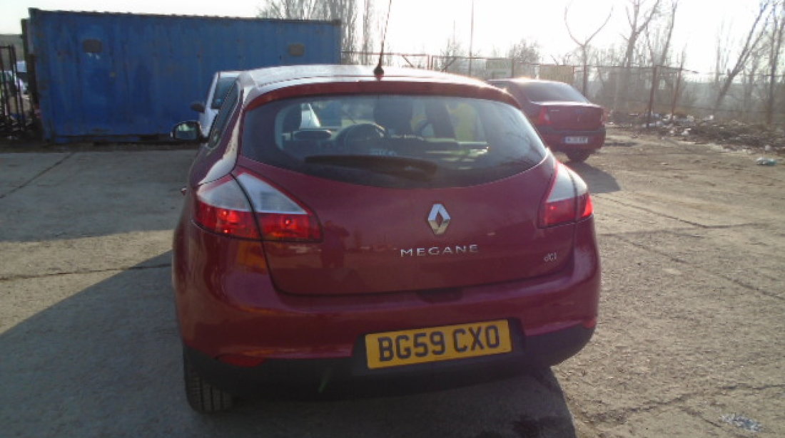 Dezmembrez Renault Megane 3 1.5 Dci Euro 4