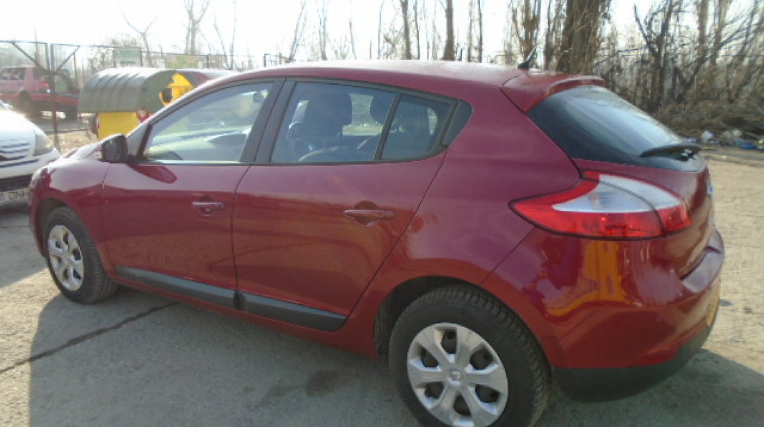 Dezmembrez Renault Megane 3 1.5 Dci Euro 4