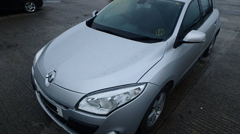 Dezmembrez Renault Megane 3, 1.5dci, orice piesa!