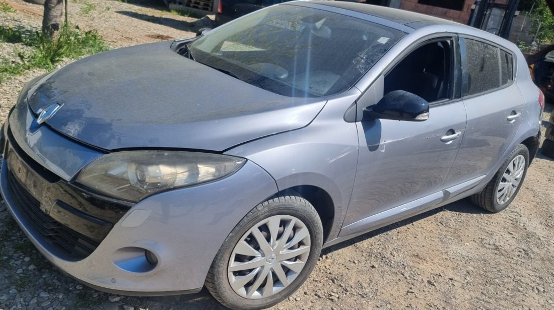 Dezmembrez Renault Megane 3 1.9 DCI 2008 2009 2010 2011 2012