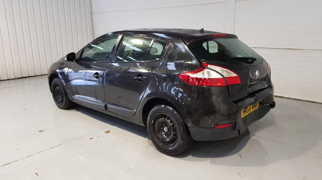 Dezmembrez Renault Megane 3 2008 HATCHBACK 1.5 dCI