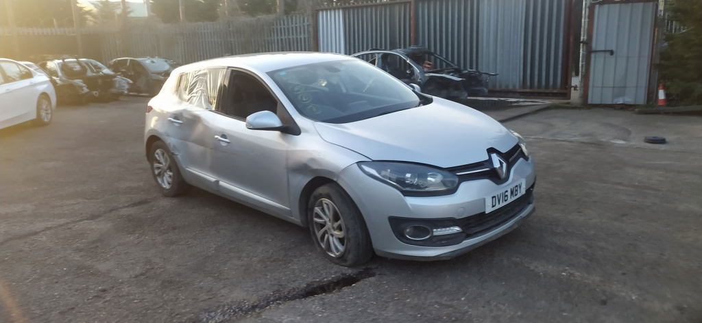 Dezmembrez Renault Megane 3 (B95) [Fabr 2008-2016]