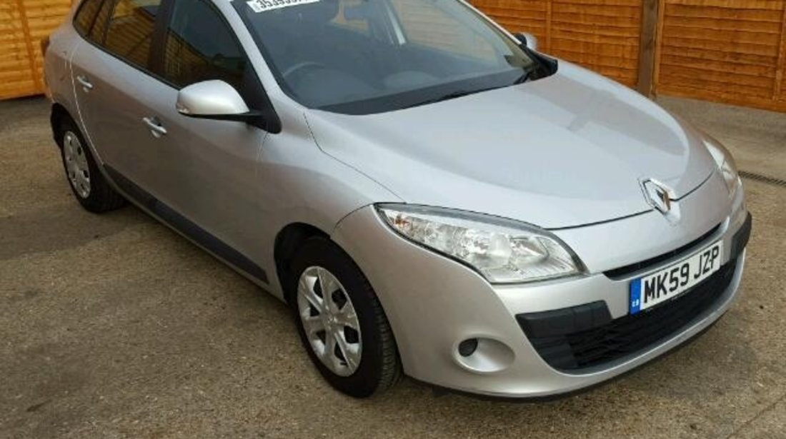 Dezmembrez Renault Megane 3 combi, 1.5dci