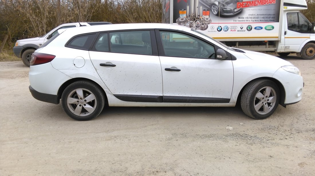 Dezmembrez Renault Megane 3