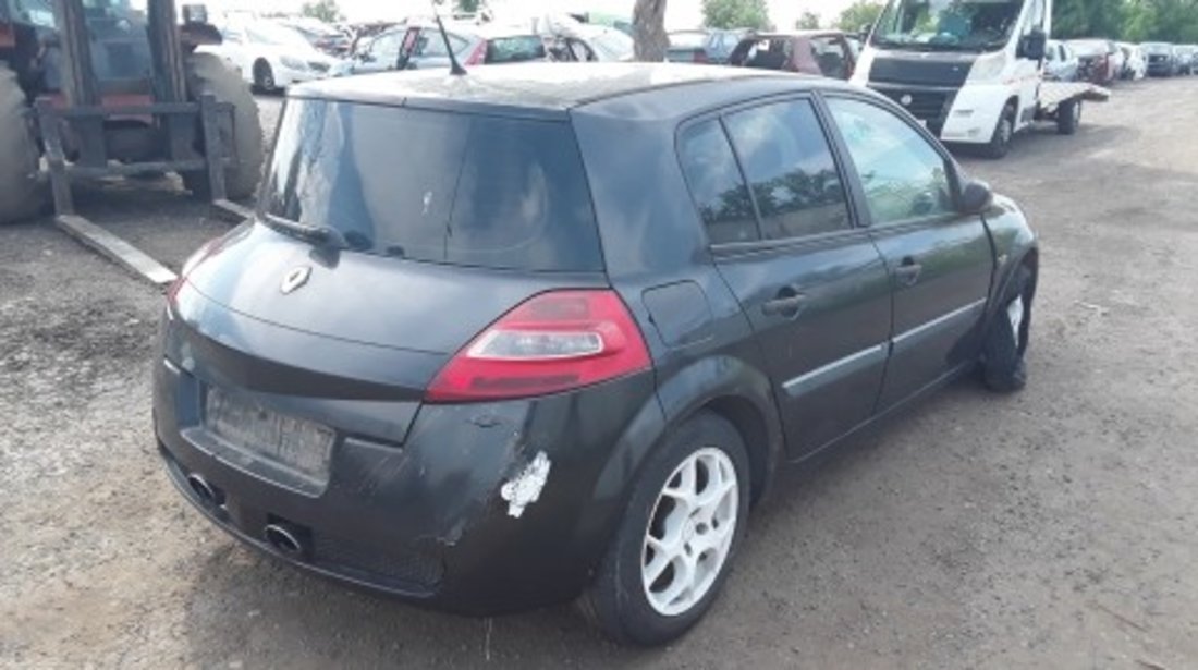 Dezmembrez Renault Megane, an 2004