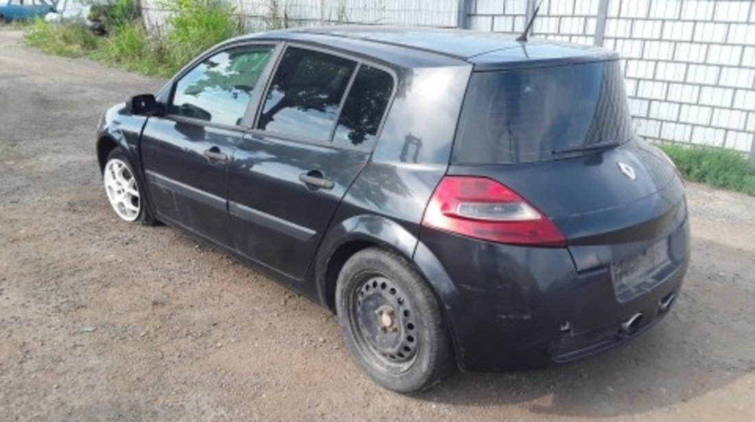 Dezmembrez Renault Megane, an 2004