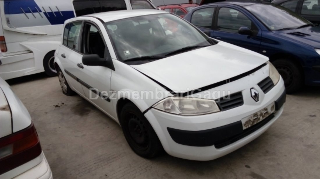 Dezmembrez Renault Megane II, an 2003