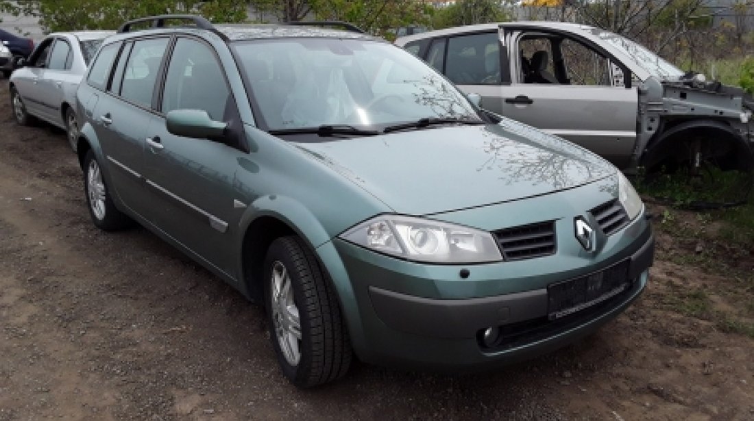 Dezmembrez Renault Megane II, an 2005, motorizare 1.5 DCI